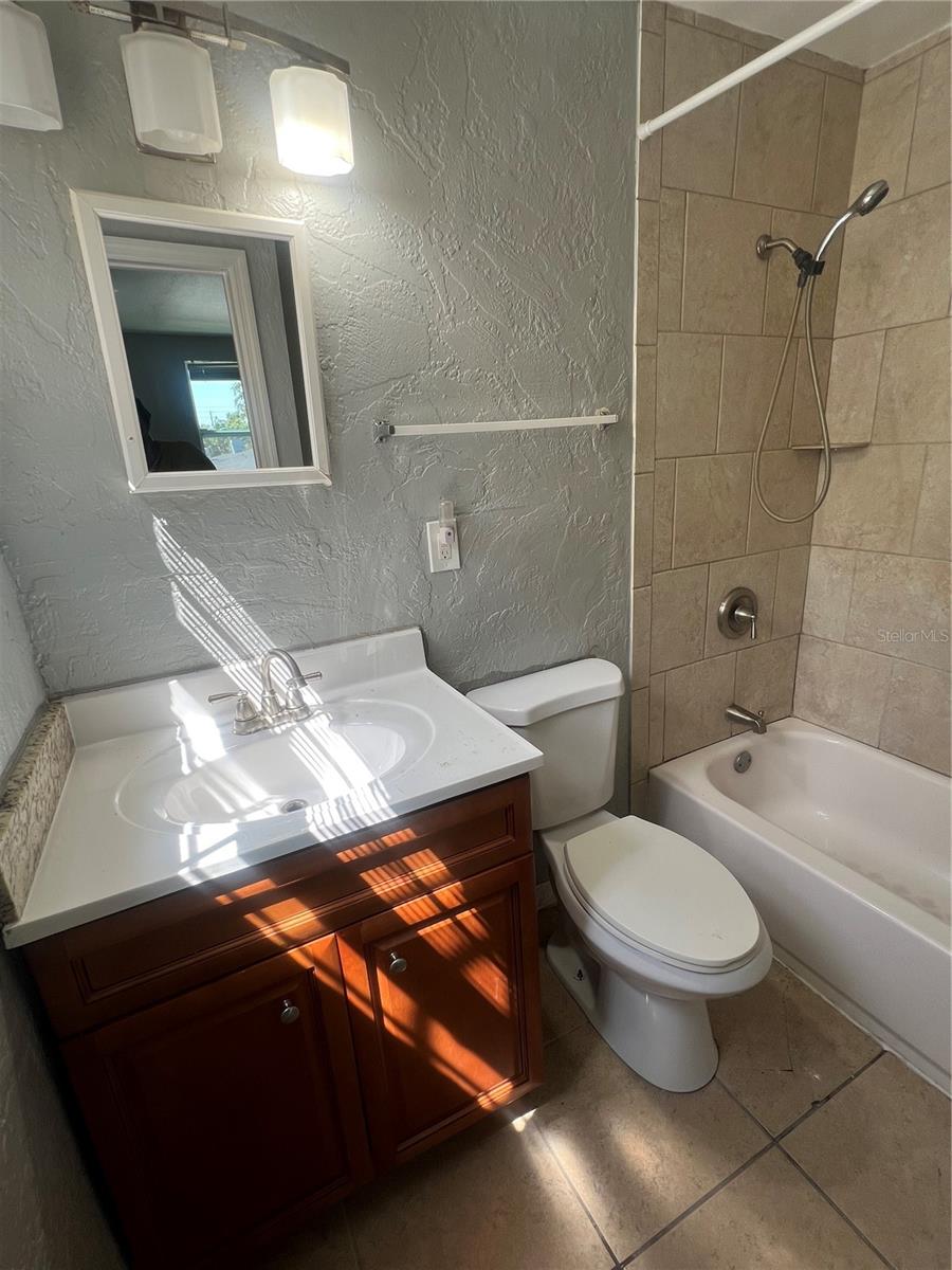 Image 5 of 5 For 2025 7th Street S 4