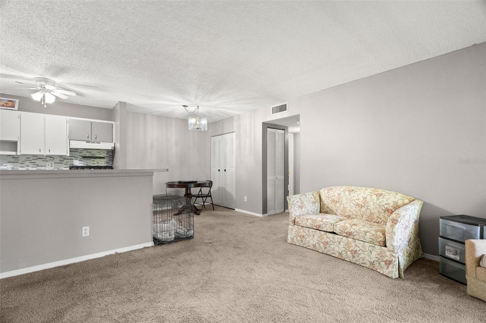 Image 4 of 25 For 3241 Fox Chase Circle N 106