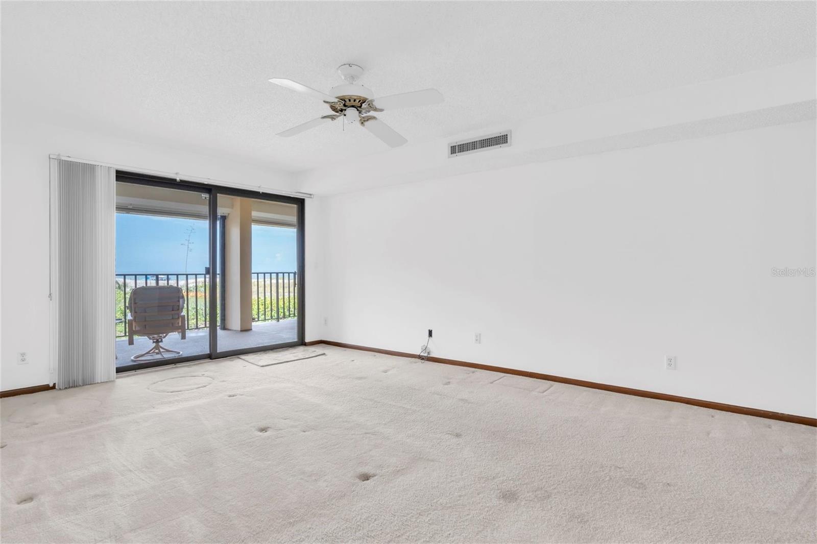 Image 10 of 36 For 4450 Gulf Boulevard 114