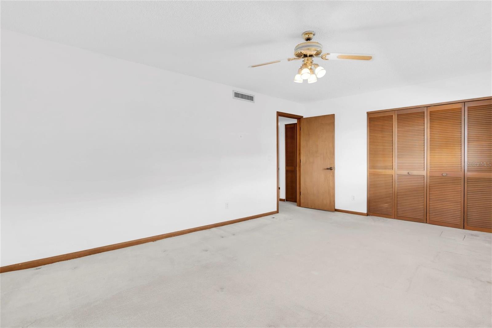 Image 11 of 36 For 4450 Gulf Boulevard 114