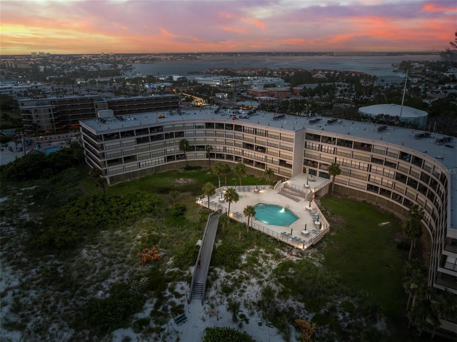 Image 2 of 36 For 4450 Gulf Boulevard 114