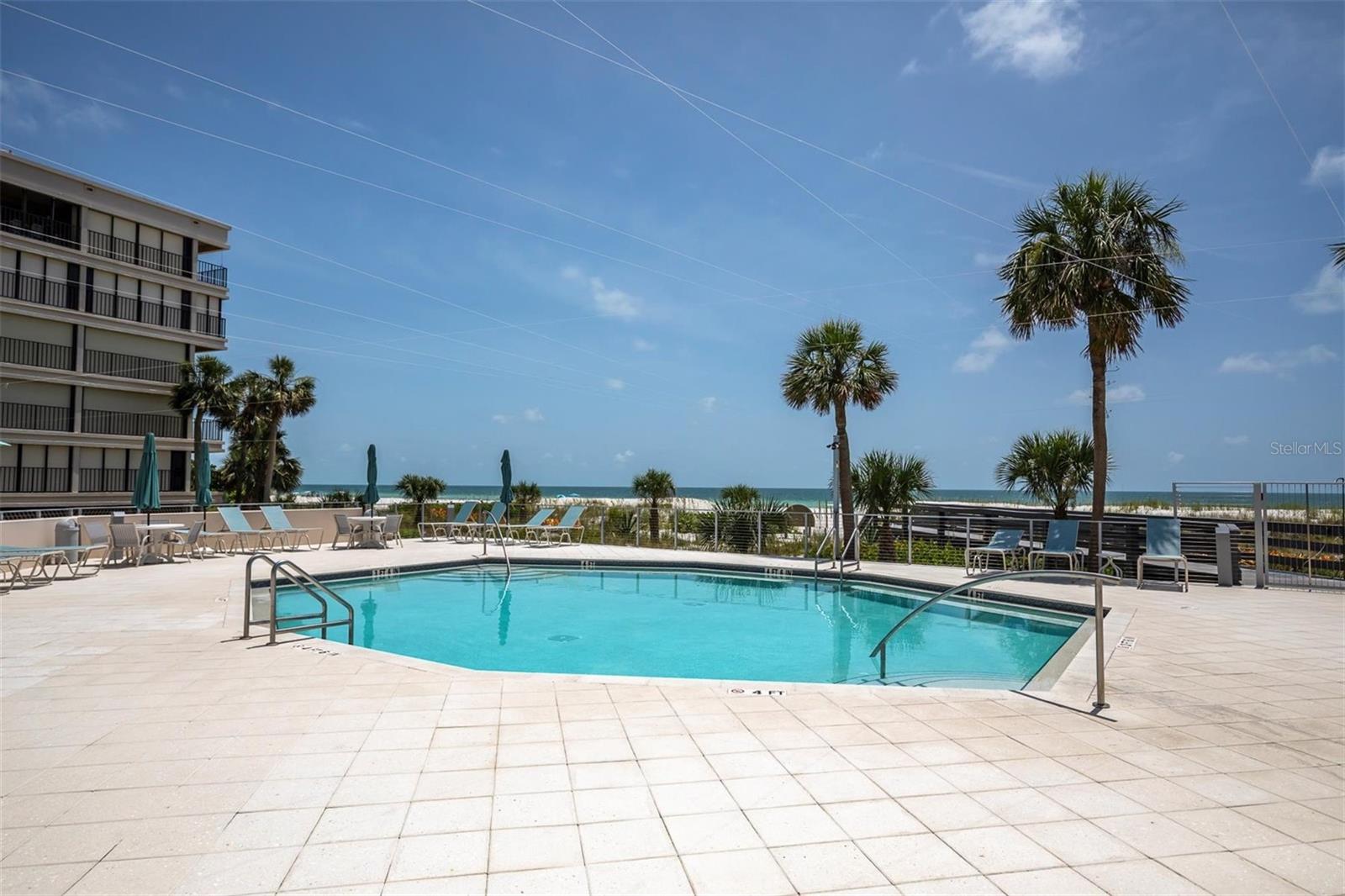 Image 30 of 36 For 4450 Gulf Boulevard 114