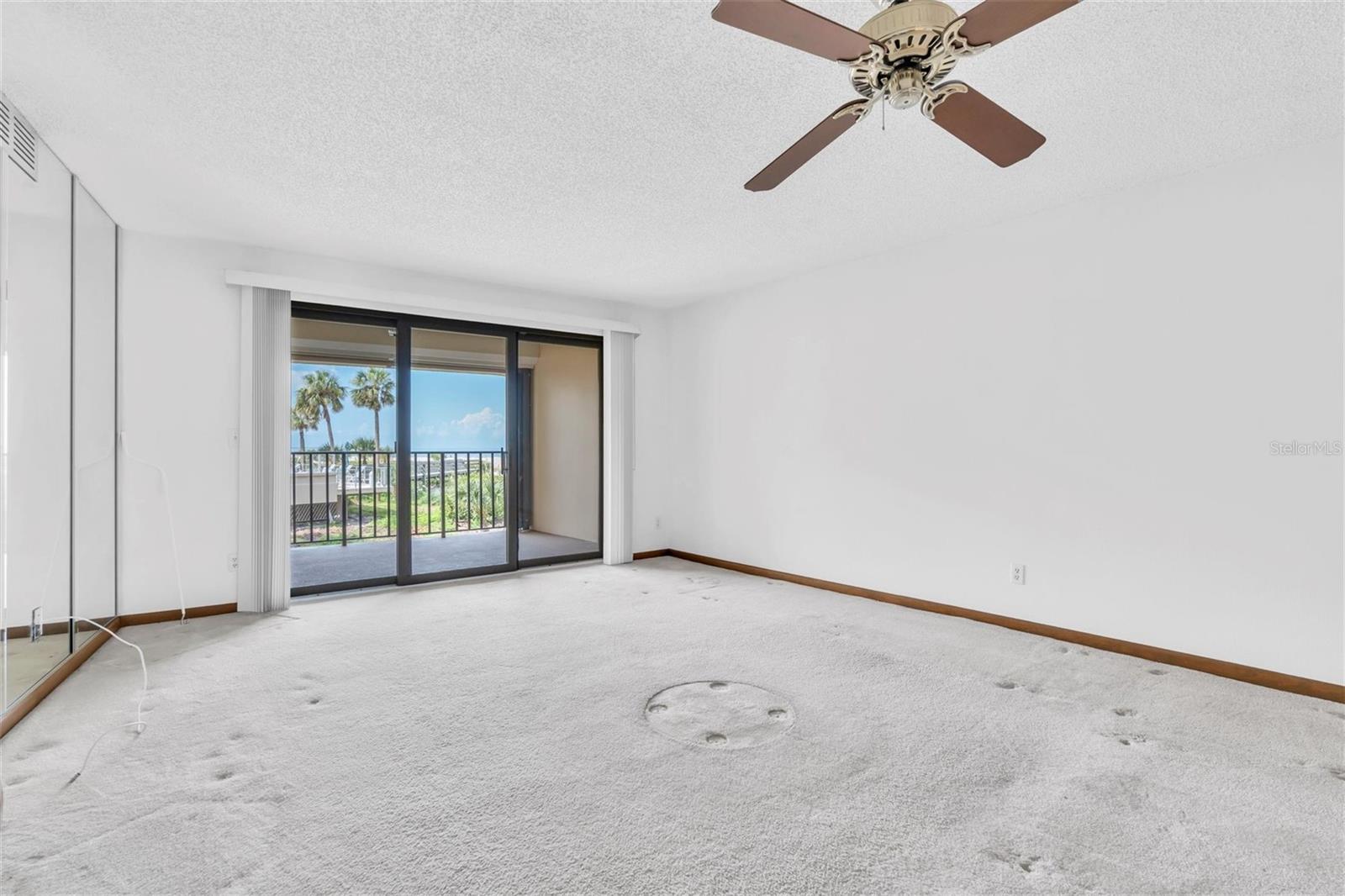 Image 5 of 36 For 4450 Gulf Boulevard 114