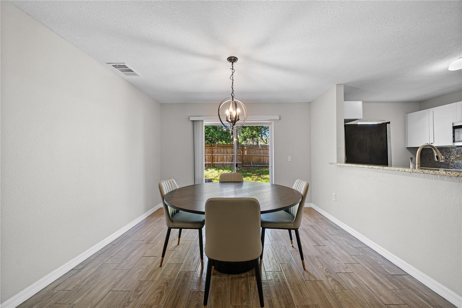 Image 24 of 31 For 9942 Ashburn Lake Drive