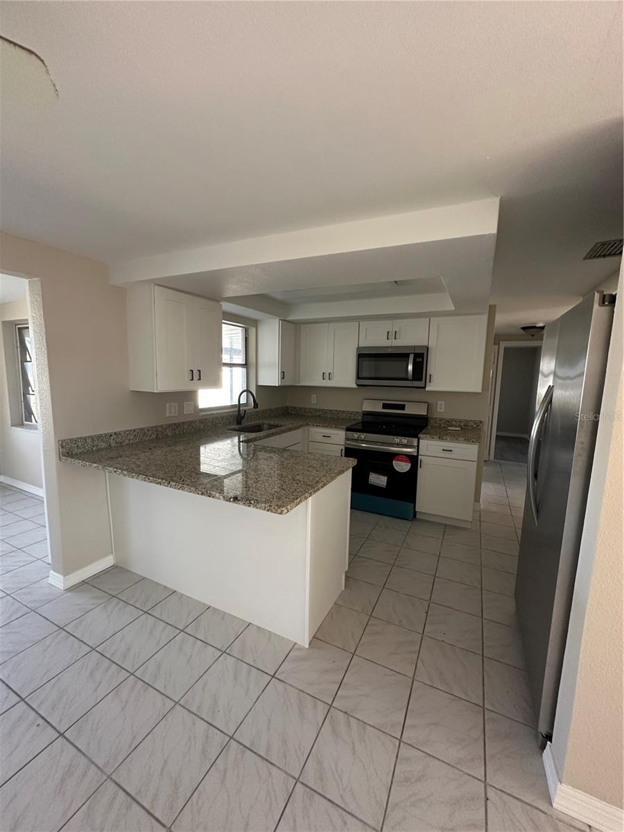 Image 11 of 23 For 13612 Allyn Drive