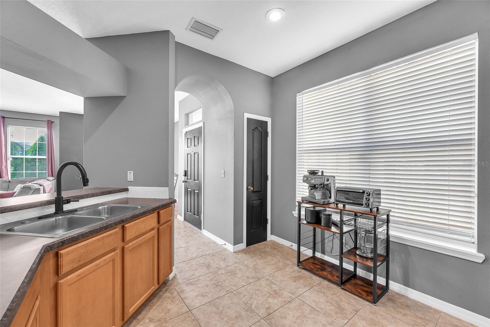 Image 14 of 25 For 6851 Breezy Palm Drive