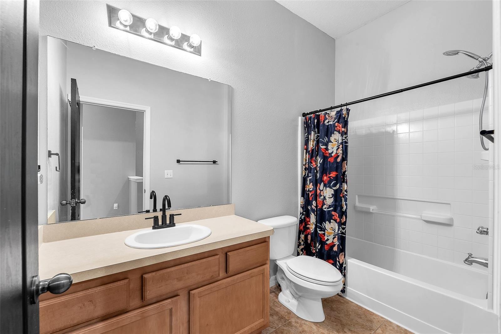 Image 15 of 25 For 6851 Breezy Palm Drive