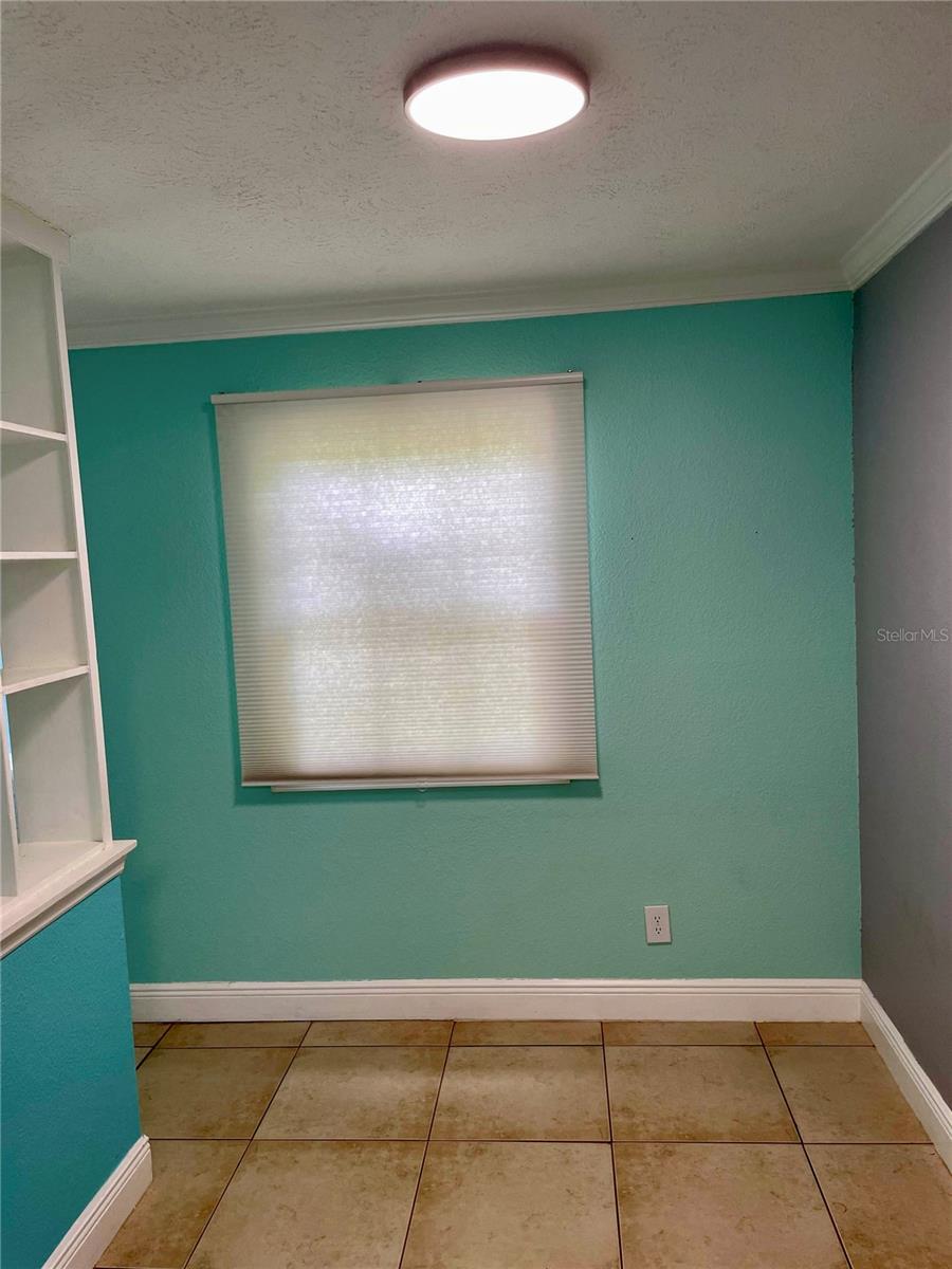 Image 8 of 19 For 13833 Orange Sunset Drive 201