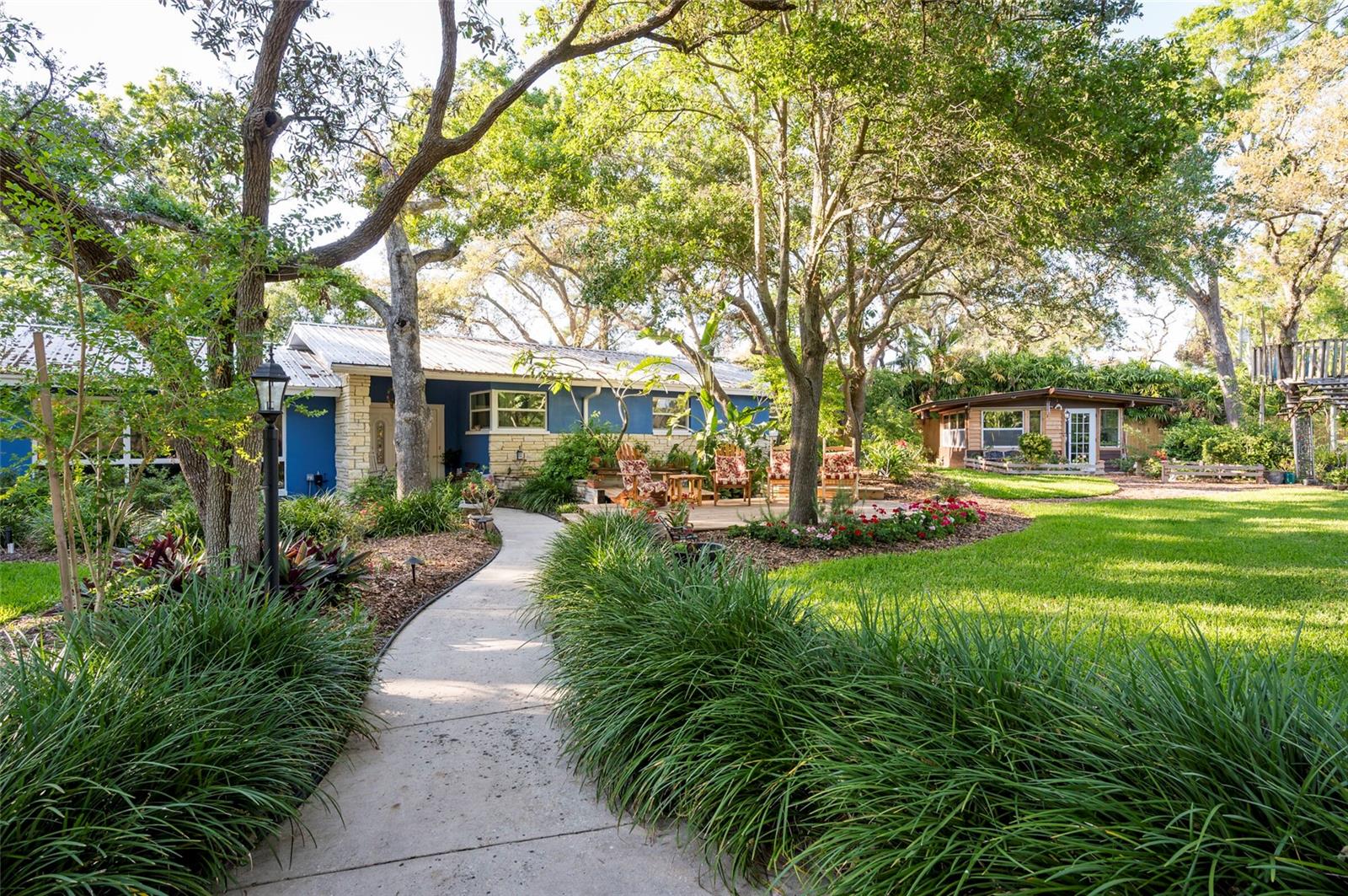 Image 18 of 83 For 1880 Belleair Road
