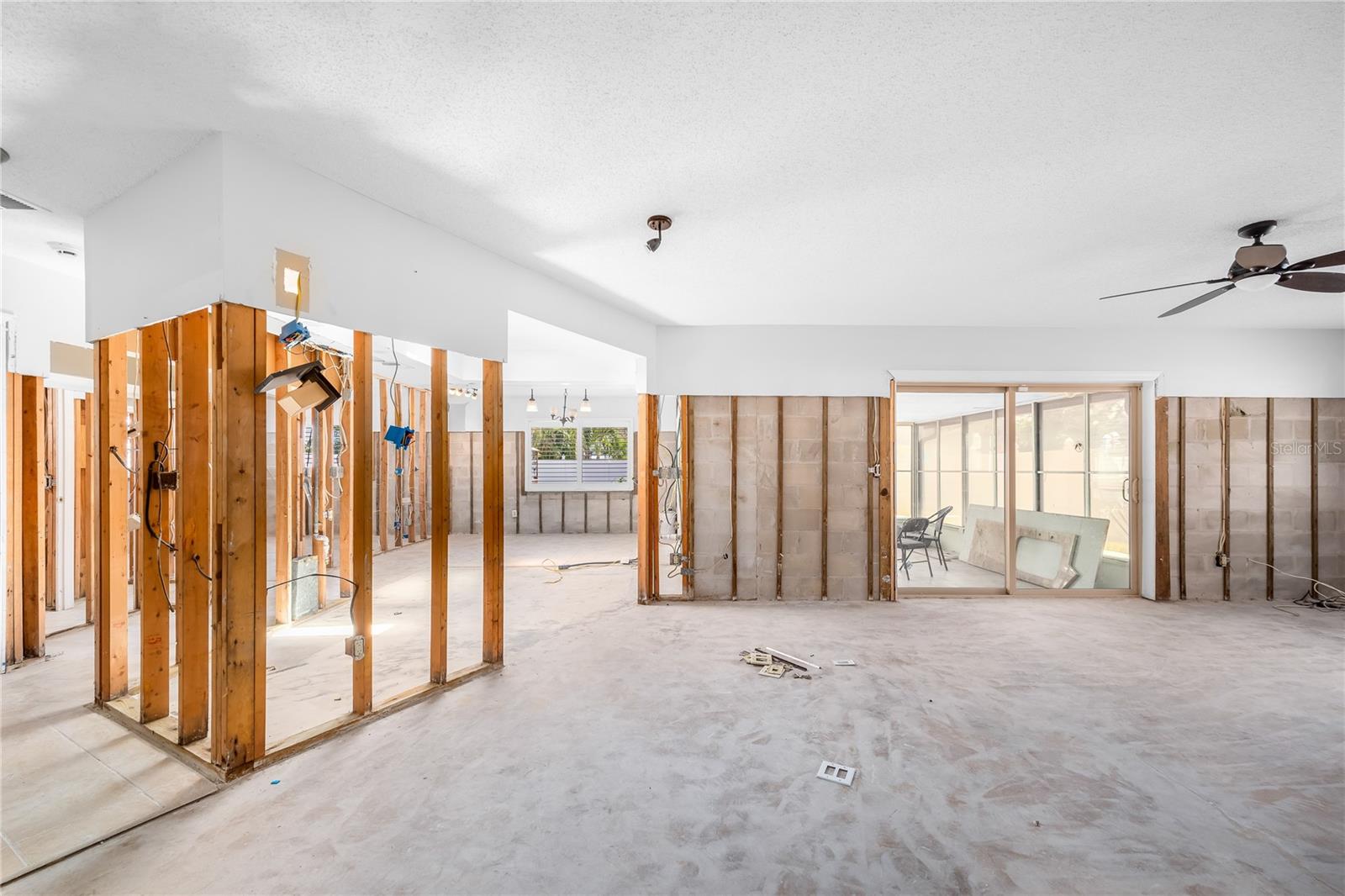 Image 17 of 29 For 5921 Denver Street Ne