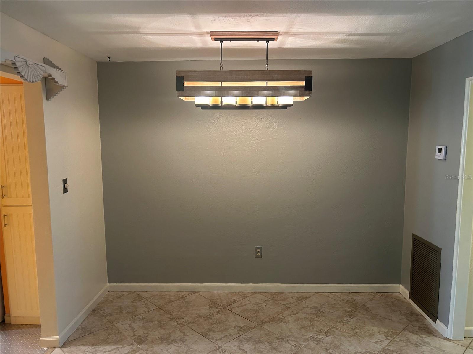 Image 4 of 20 For 445 32nd Avenue N E109
