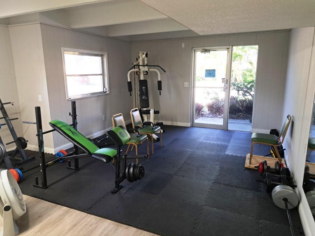 Image 21 of 27 For 9940 47th Avenue N 116