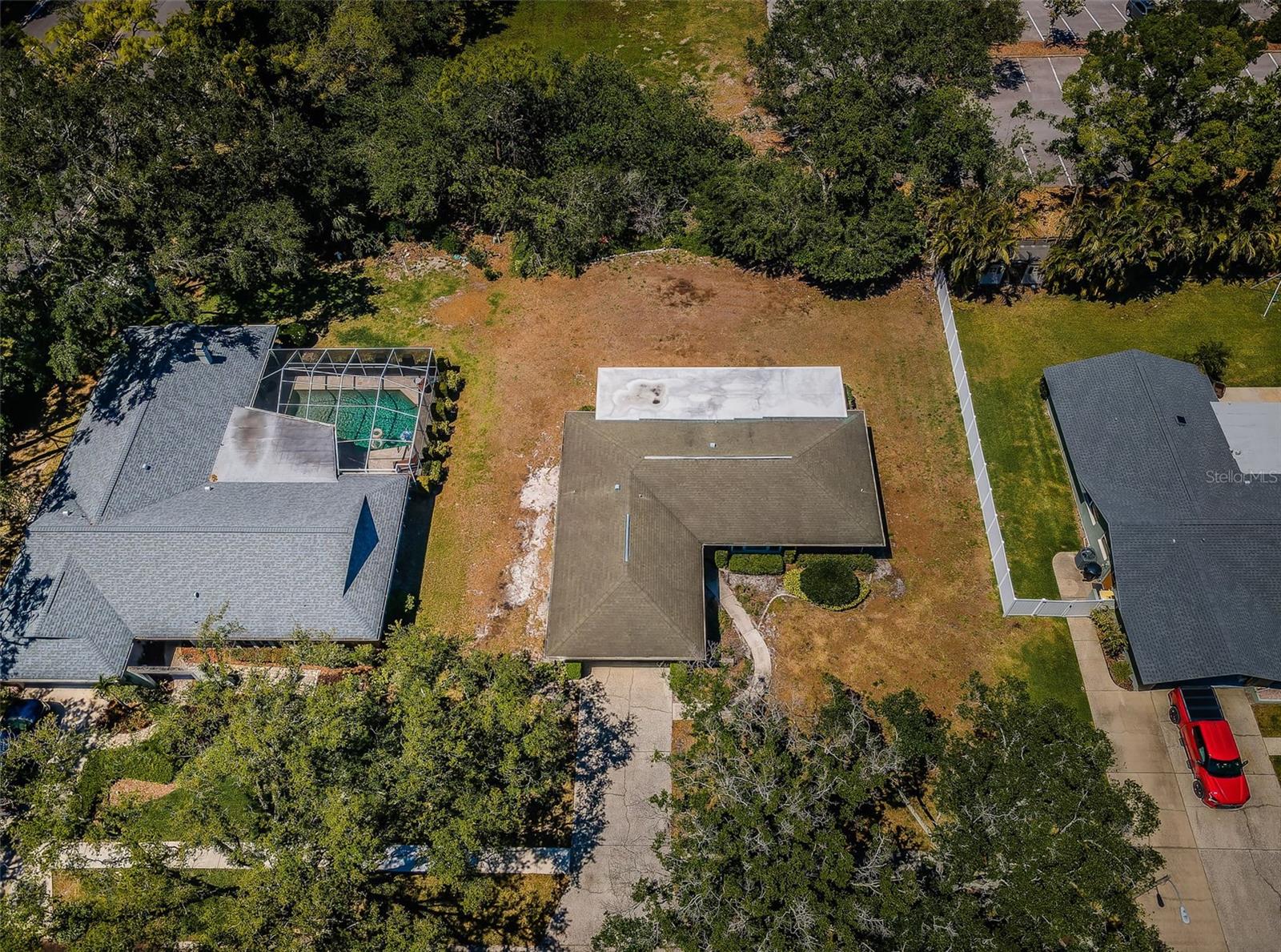 Image 10 of 72 For 2700 Westchester Drive N