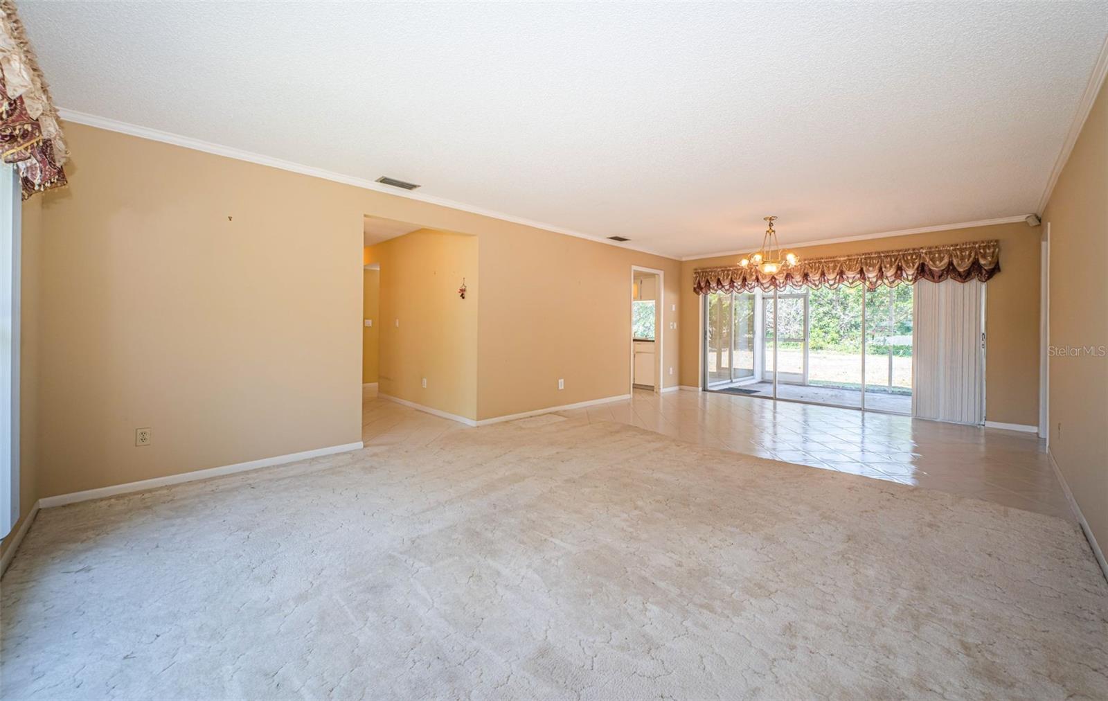 Image 21 of 72 For 2700 Westchester Drive N