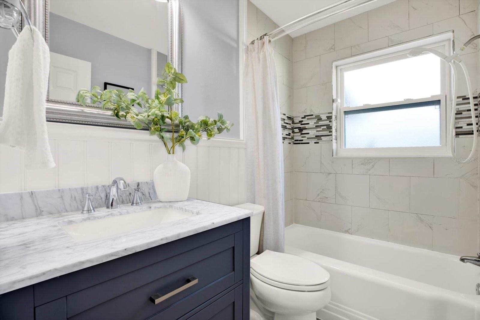 Image 16 of 20 For 6125 37th Avenue N