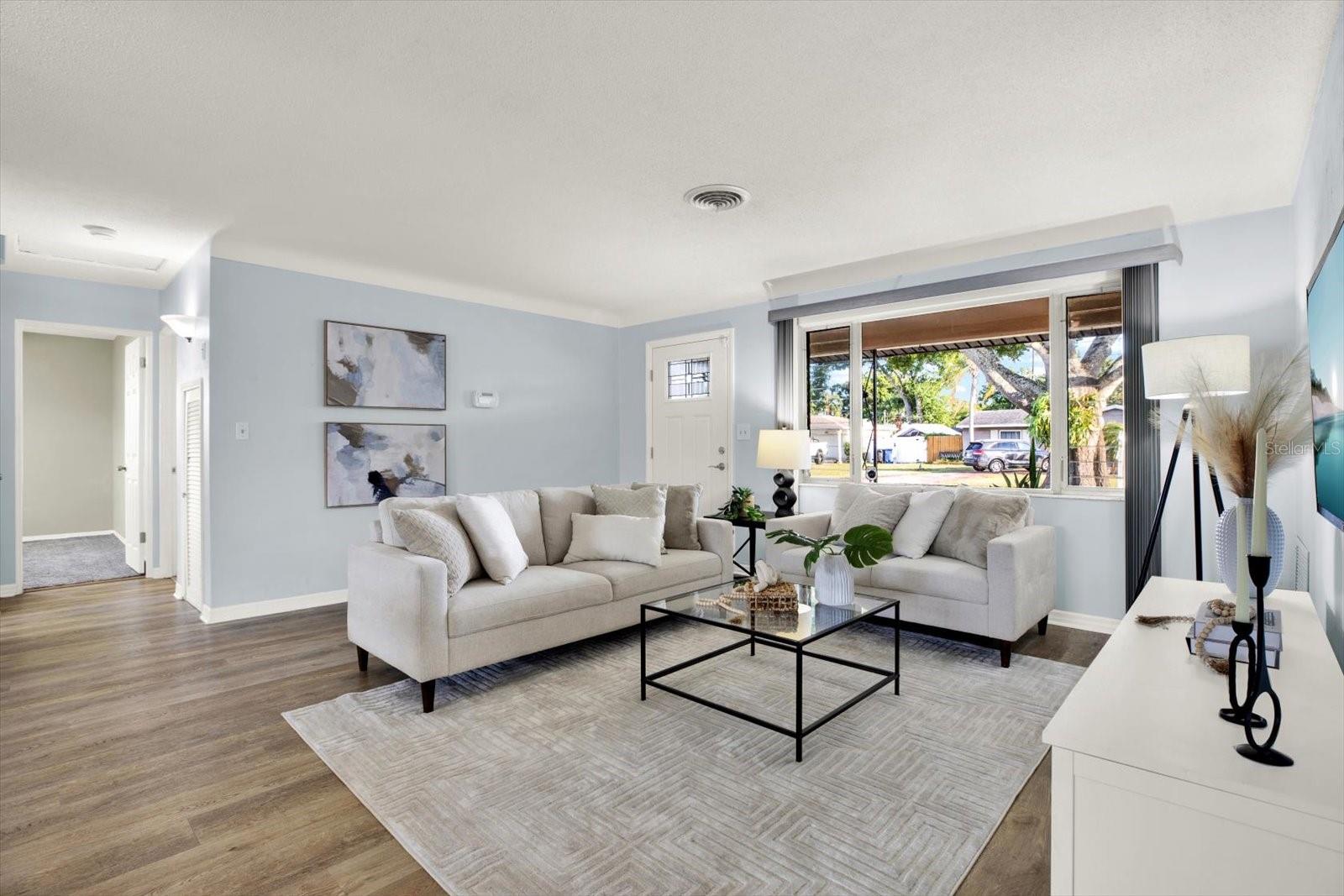 Image 6 of 20 For 6125 37th Avenue N