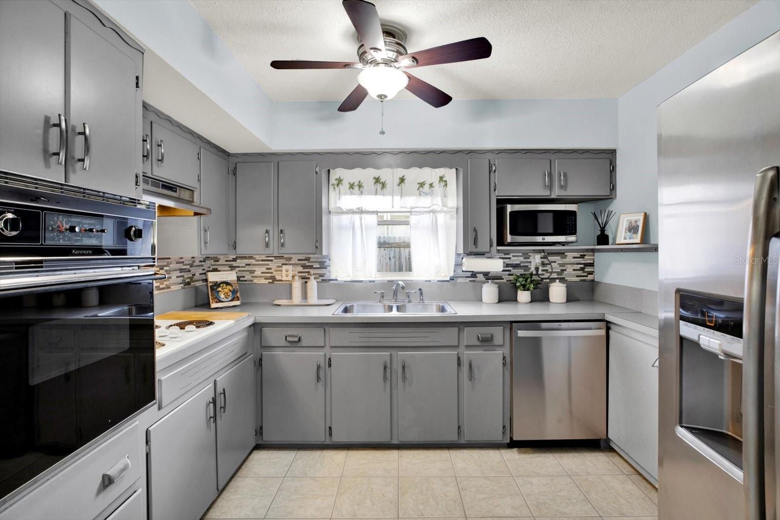 Image 8 of 20 For 6125 37th Avenue N
