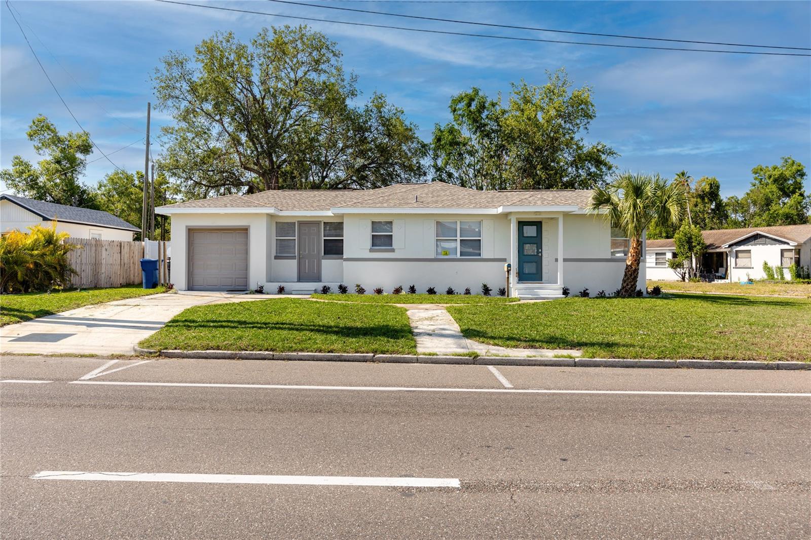 Listing photo id 0 for 3910 1st Avenue S