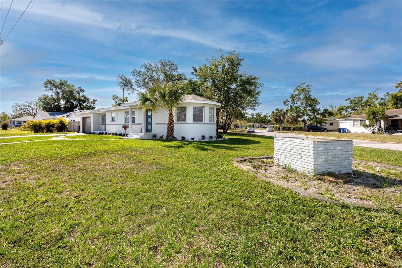 Listing photo id 1 for 3910 1st Avenue S