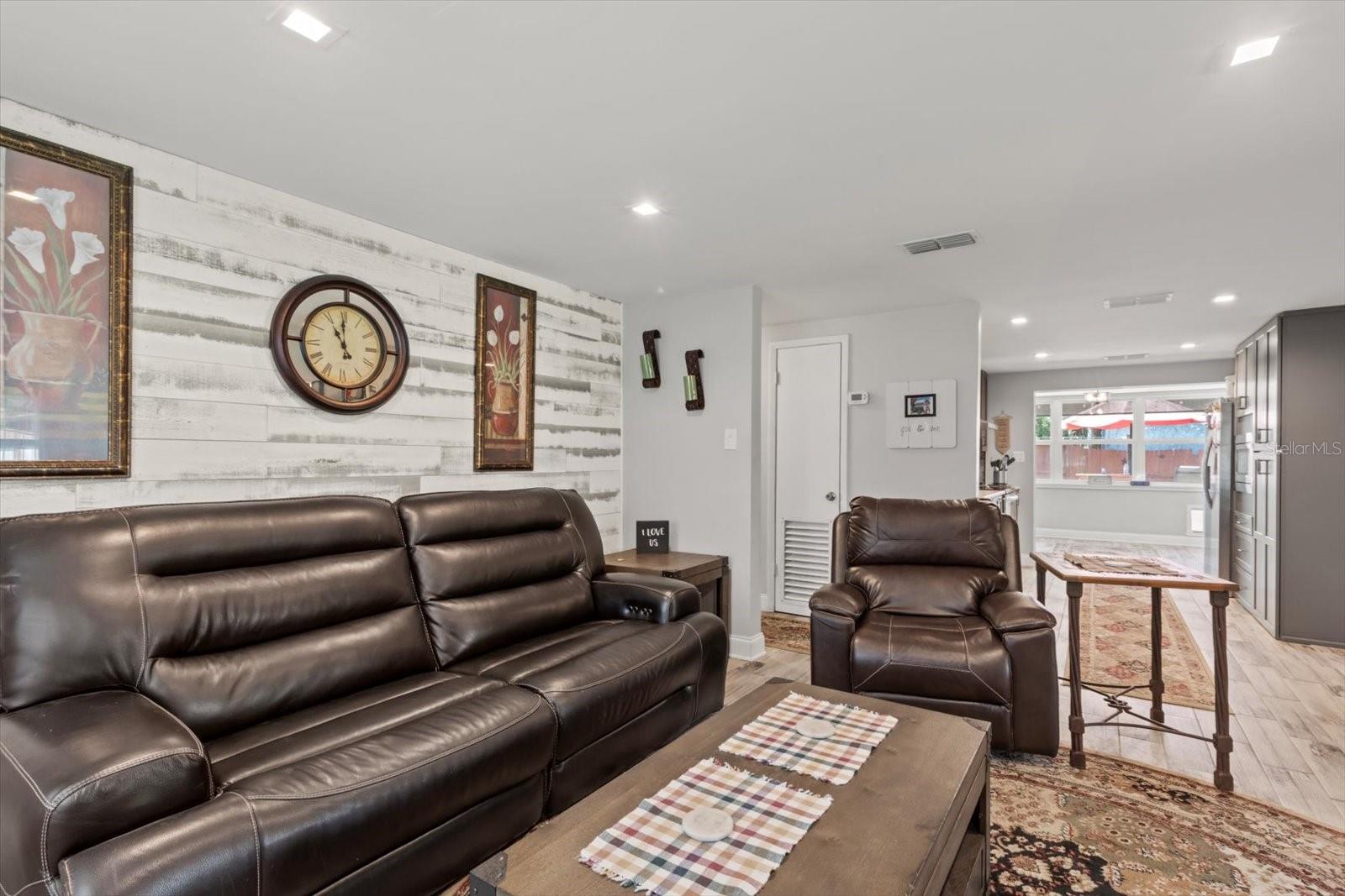 Image 13 of 42 For 6264 Arter Street