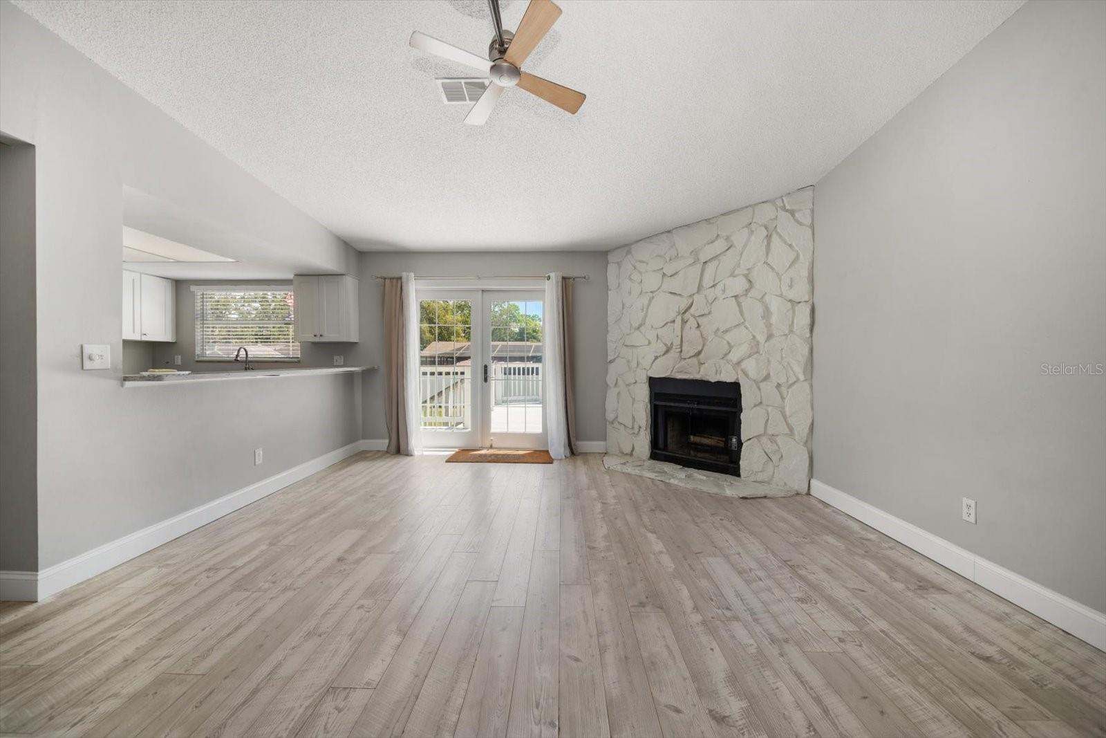 Image 10 of 41 For 11459 61st Street N