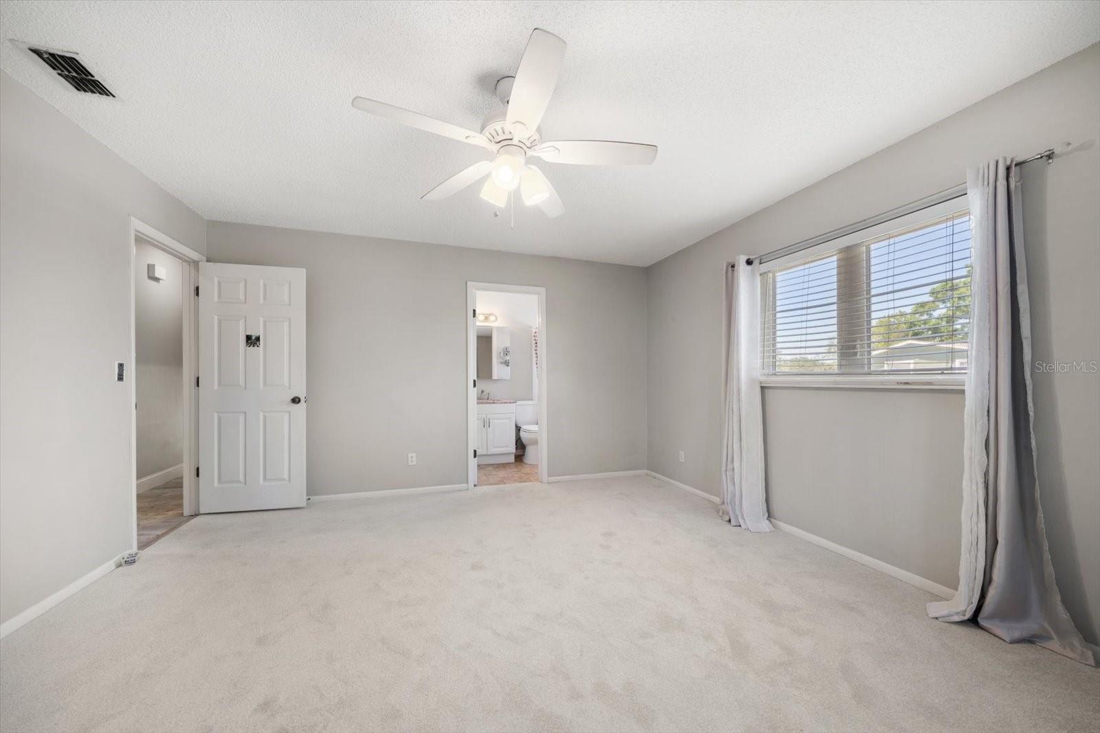 Image 21 of 41 For 11459 61st Street N