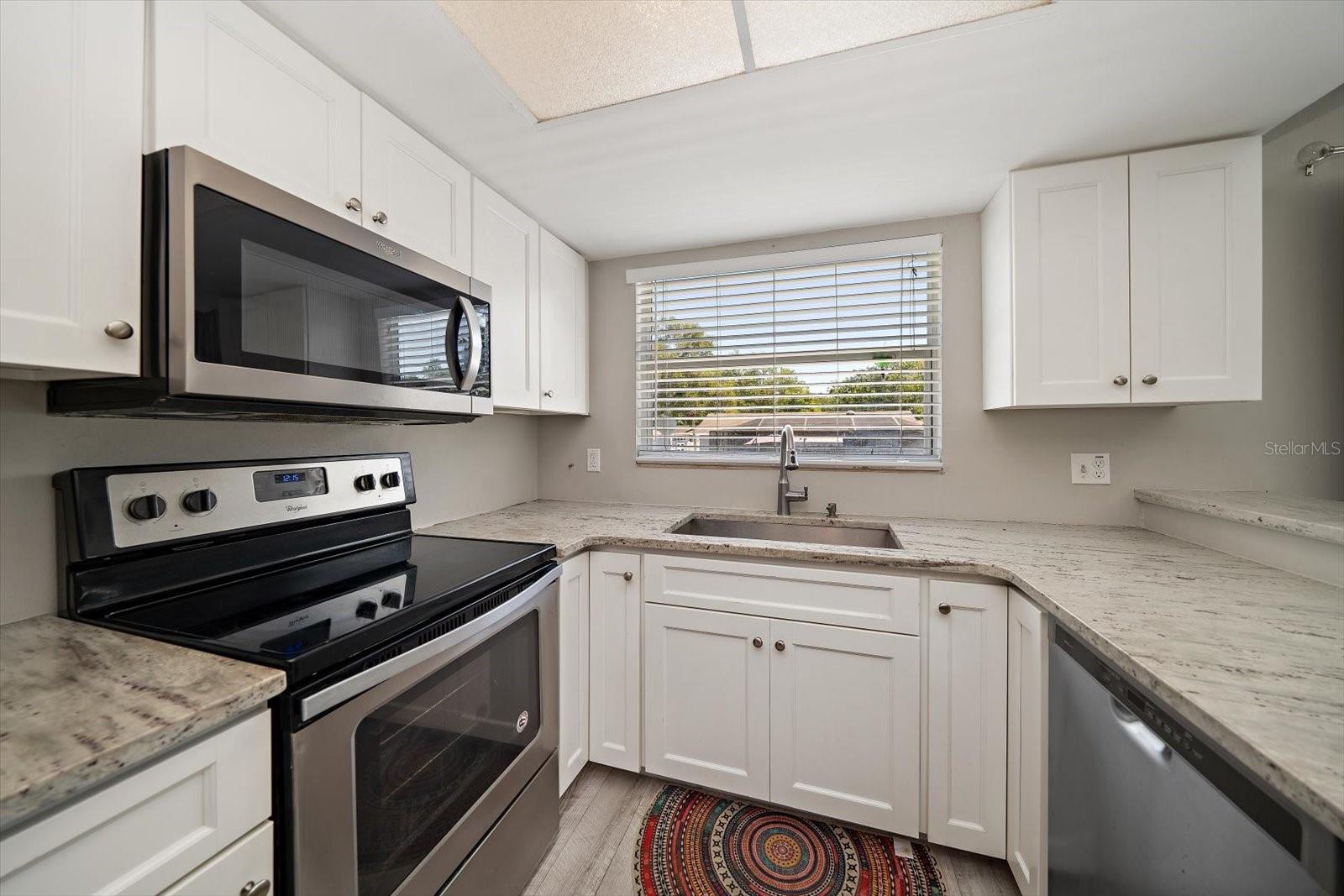 Image 4 of 41 For 11459 61st Street N
