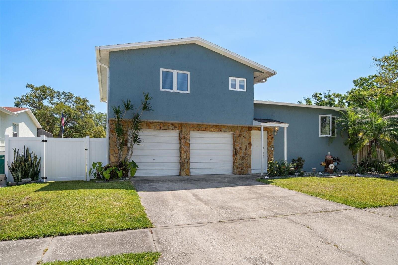 Image 8 of 41 For 11459 61st Street N