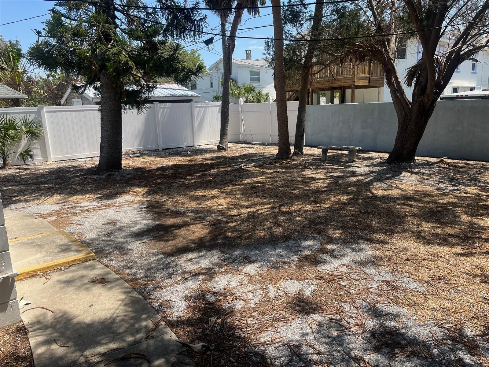 Listing photo id 1 for 360 81st Avenue