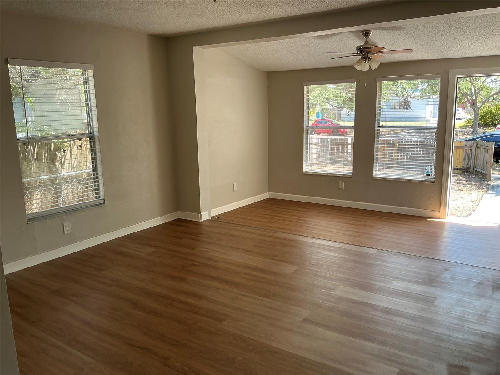 Image 3 of 22 For 3919 1st Avenue N