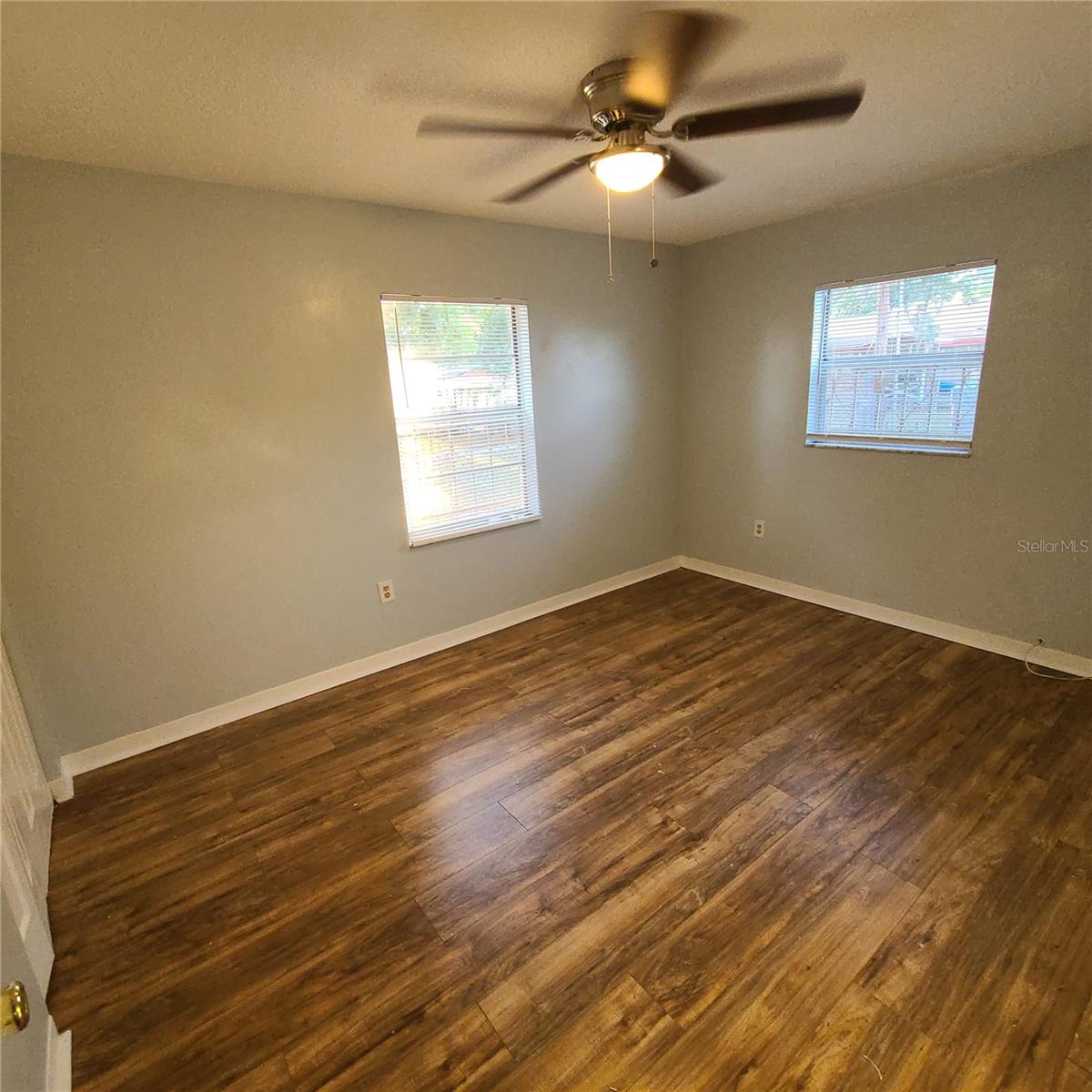 Image 18 of 33 For 705 2nd Street