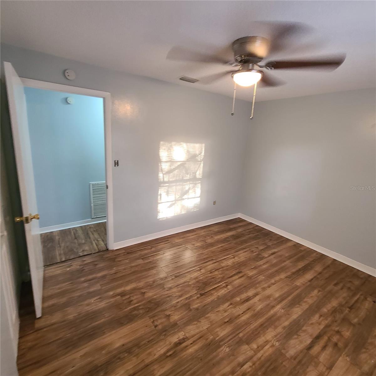 Image 22 of 33 For 705 2nd Street