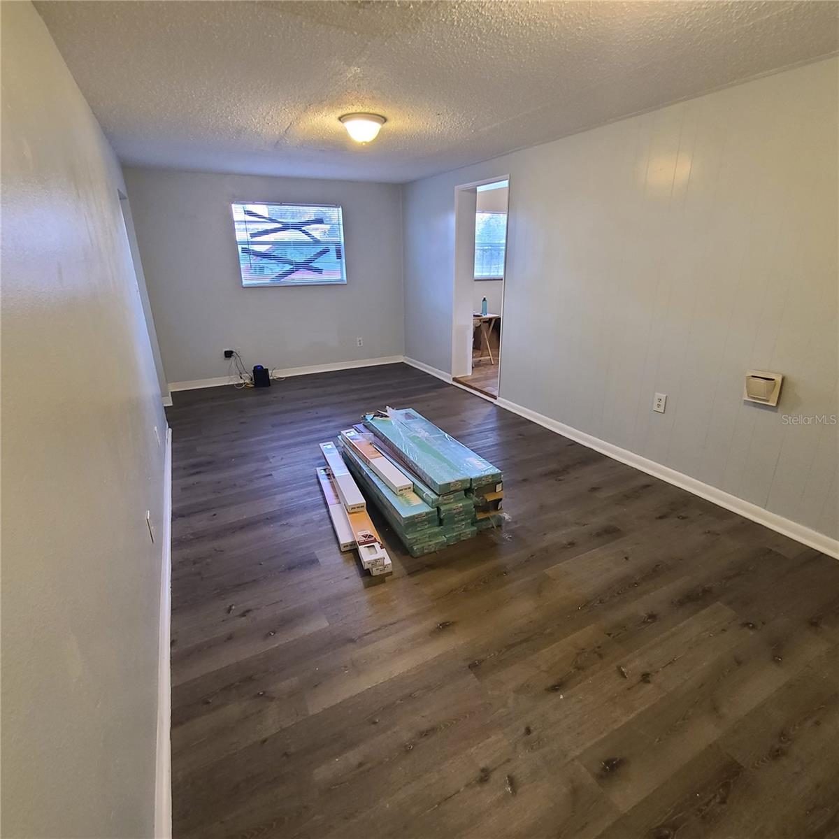 Image 24 of 33 For 705 2nd Street