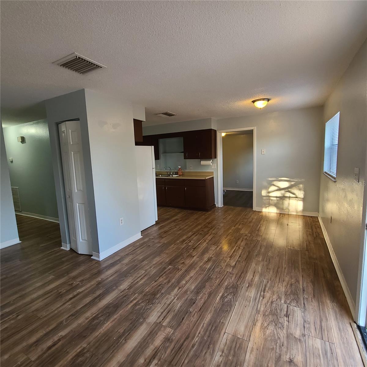 Image 5 of 33 For 705 2nd Street