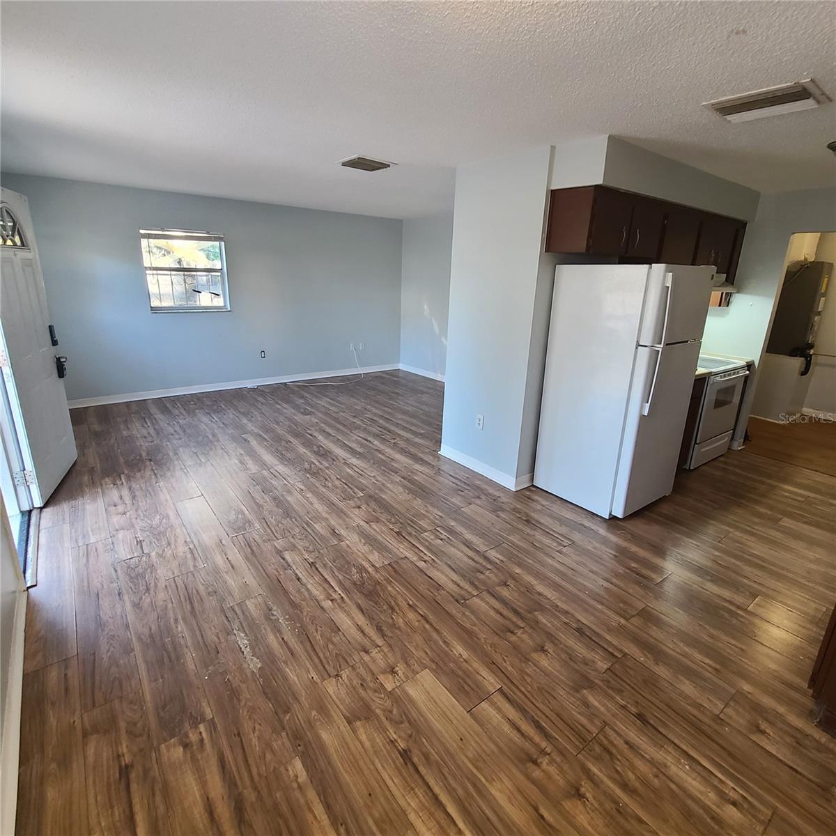 Image 6 of 33 For 705 2nd Street