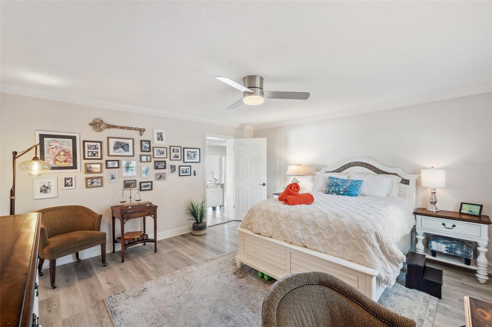 Image 17 of 50 For 5240 Coquina Key Drive Se B
