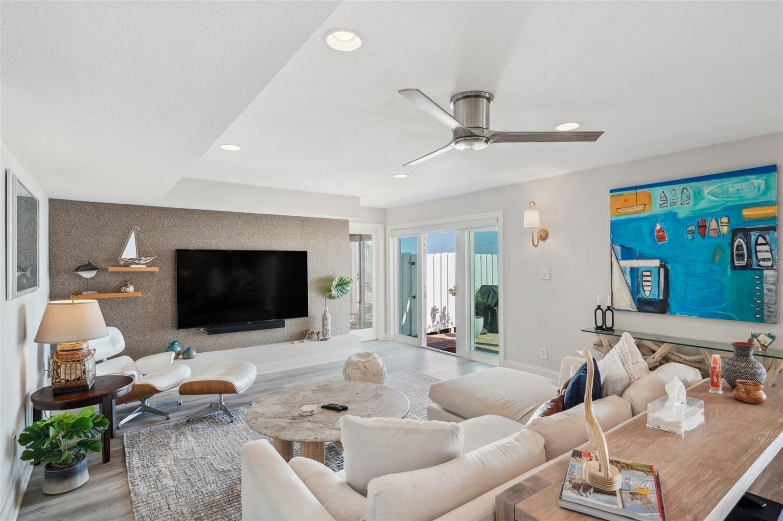 Image 2 of 50 For 5240 Coquina Key Drive Se B