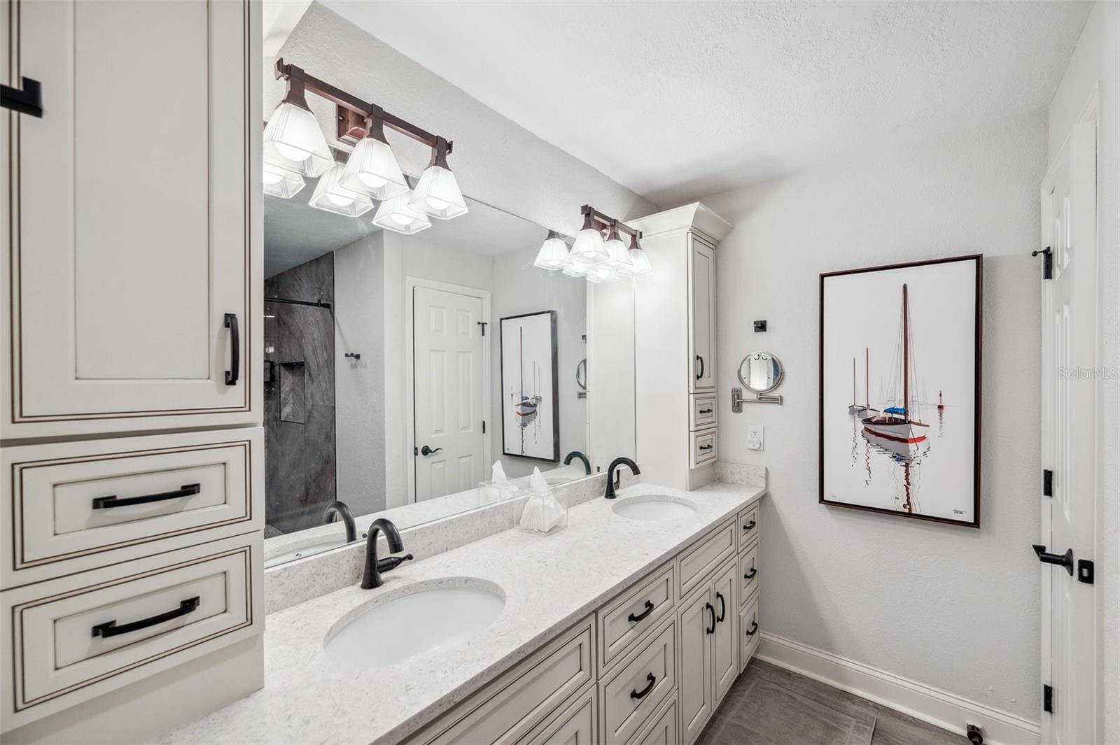 Image 23 of 50 For 5240 Coquina Key Drive Se B
