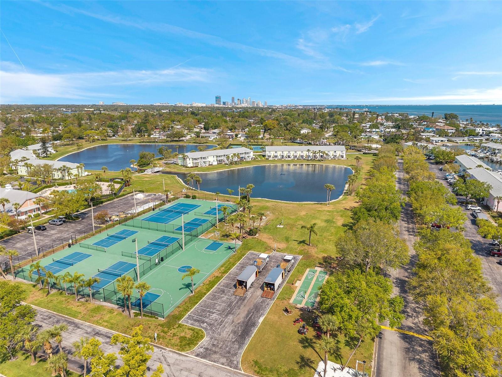 Image 47 of 50 For 5240 Coquina Key Drive Se B