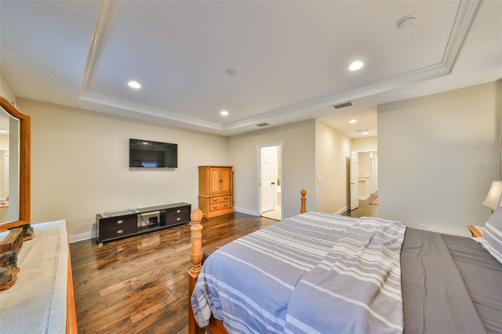 Image 18 of 32 For 6822 Kissimmee Street 8-b