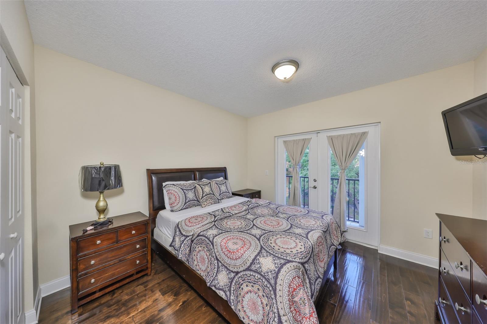 Image 25 of 32 For 6822 Kissimmee Street 8-b