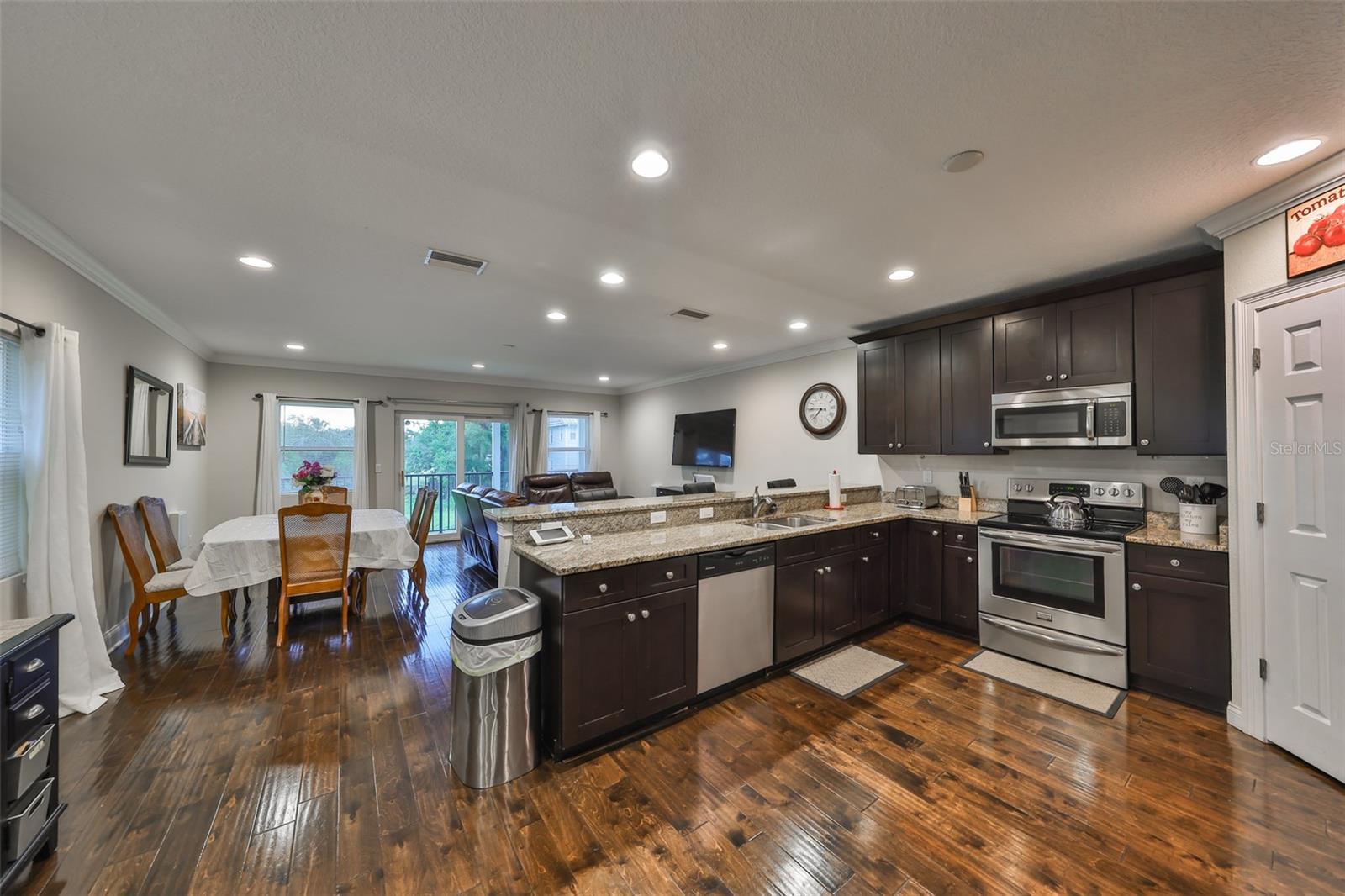Image 4 of 32 For 6822 Kissimmee Street 8-b