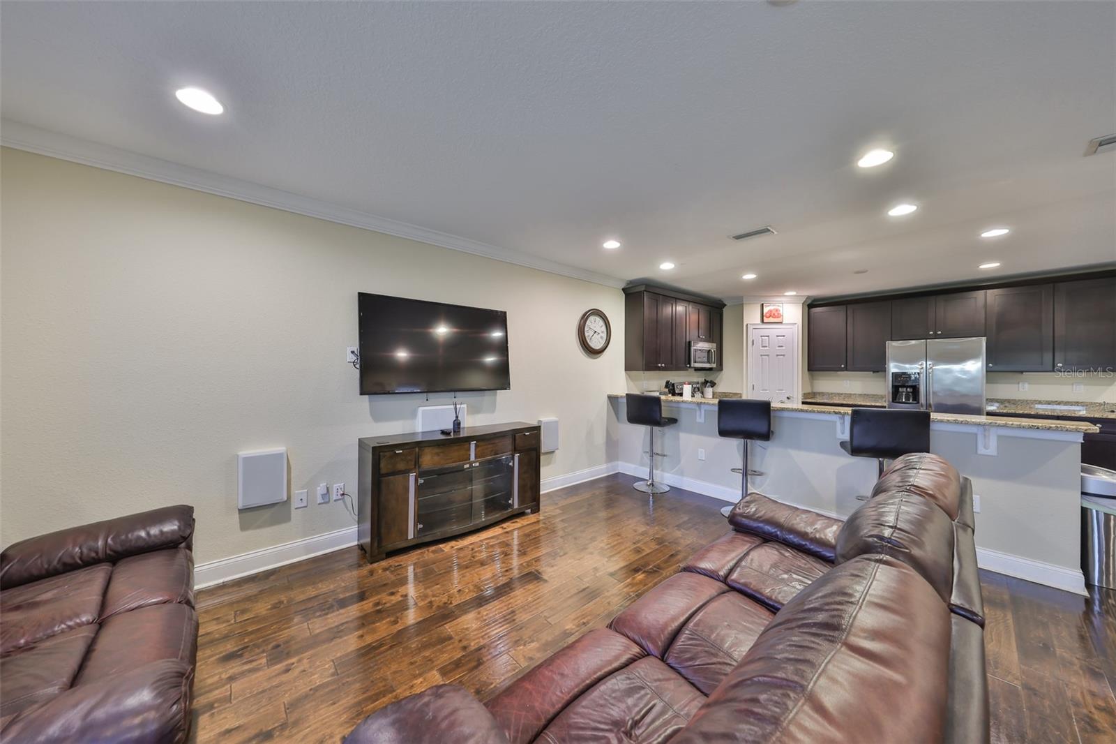 Image 8 of 32 For 6822 Kissimmee Street 8-b