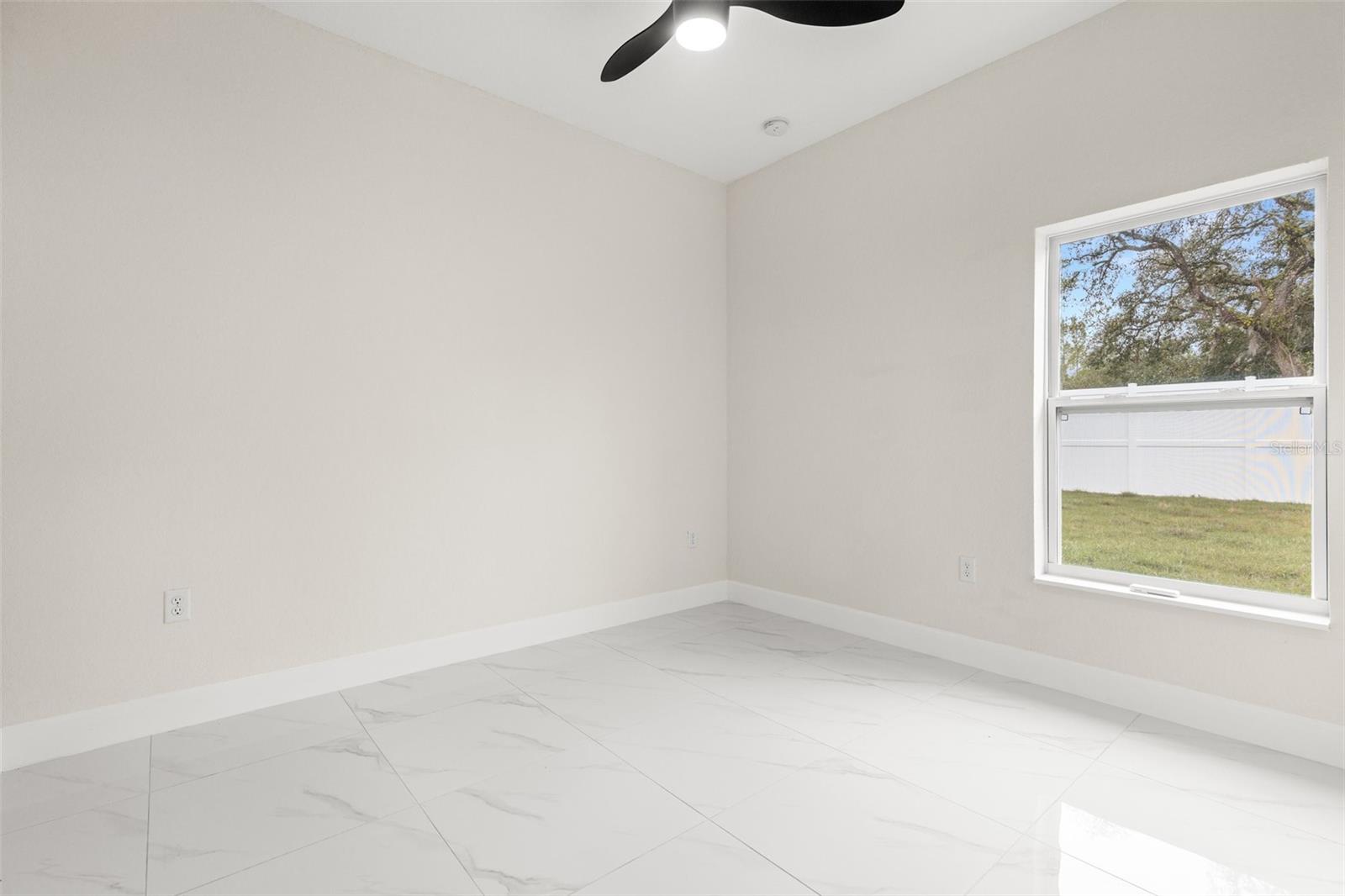 Image 11 of 36 For 10262 Maybird Avenue