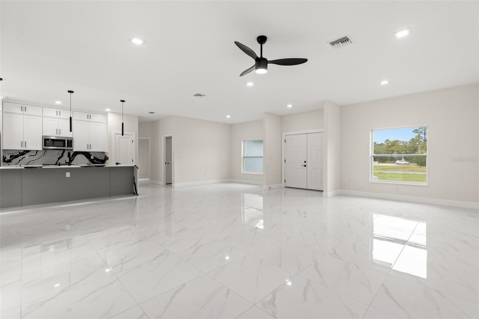 Image 14 of 36 For 10262 Maybird Avenue
