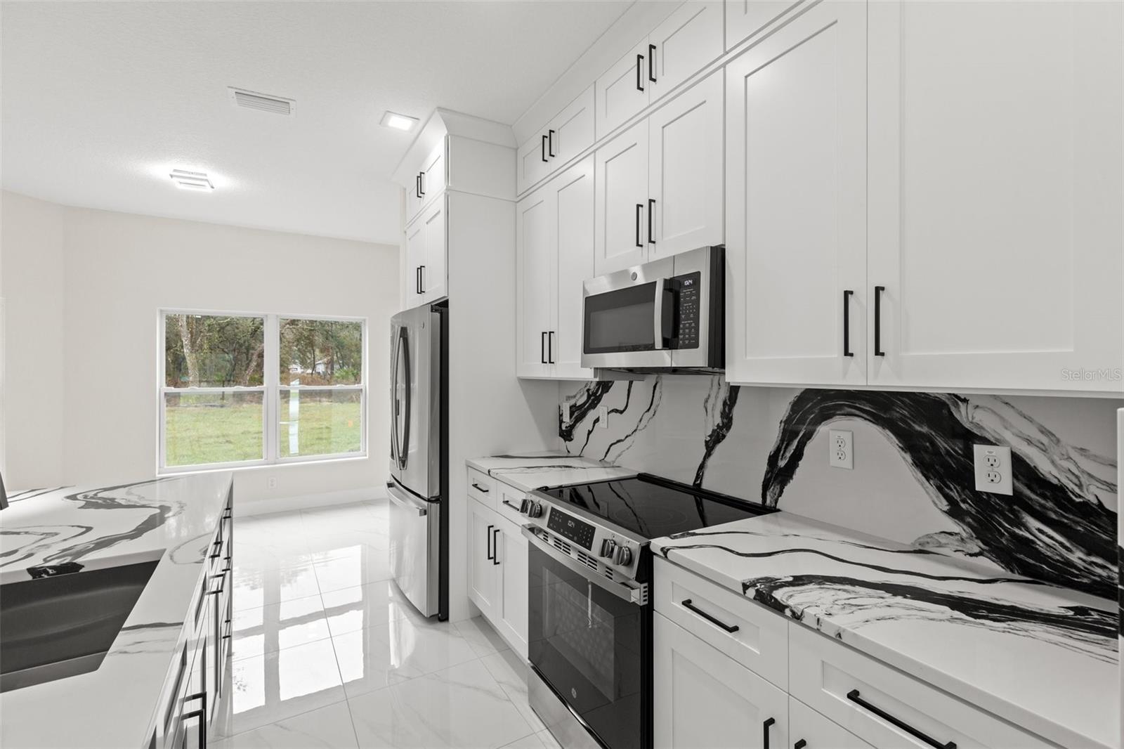 Image 18 of 36 For 10262 Maybird Avenue