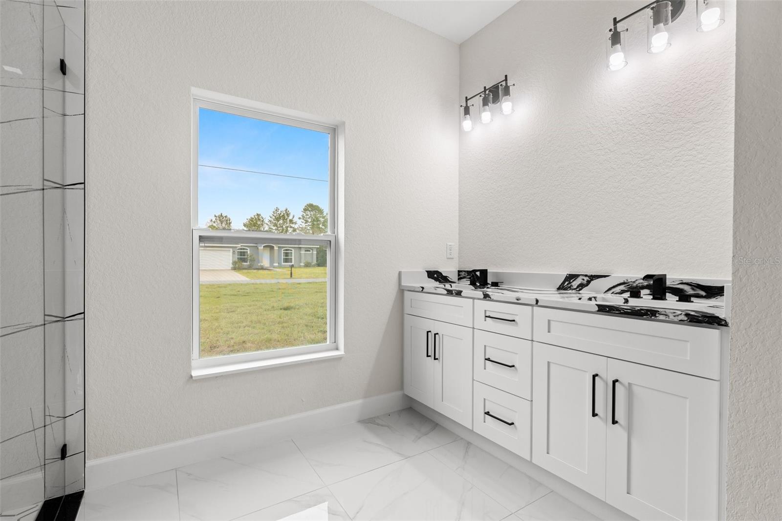 Image 6 of 36 For 10262 Maybird Avenue