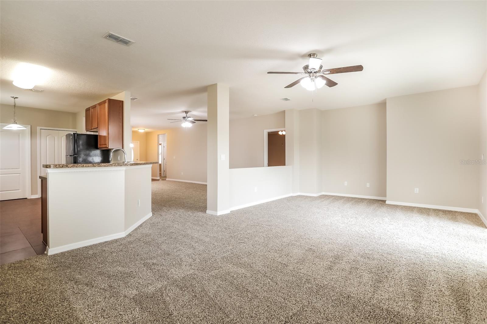 Image 3 of 15 For 9069 Gloucestershire Court