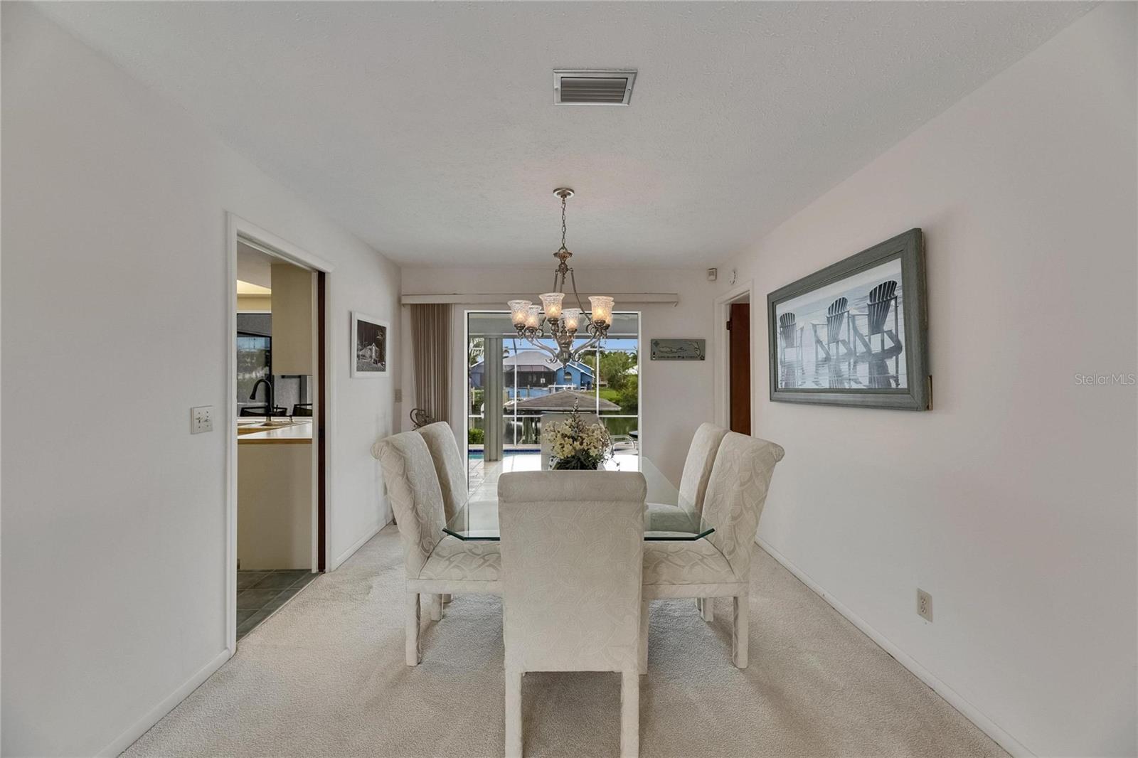 Image 15 of 97 For 927 Golf Island Drive