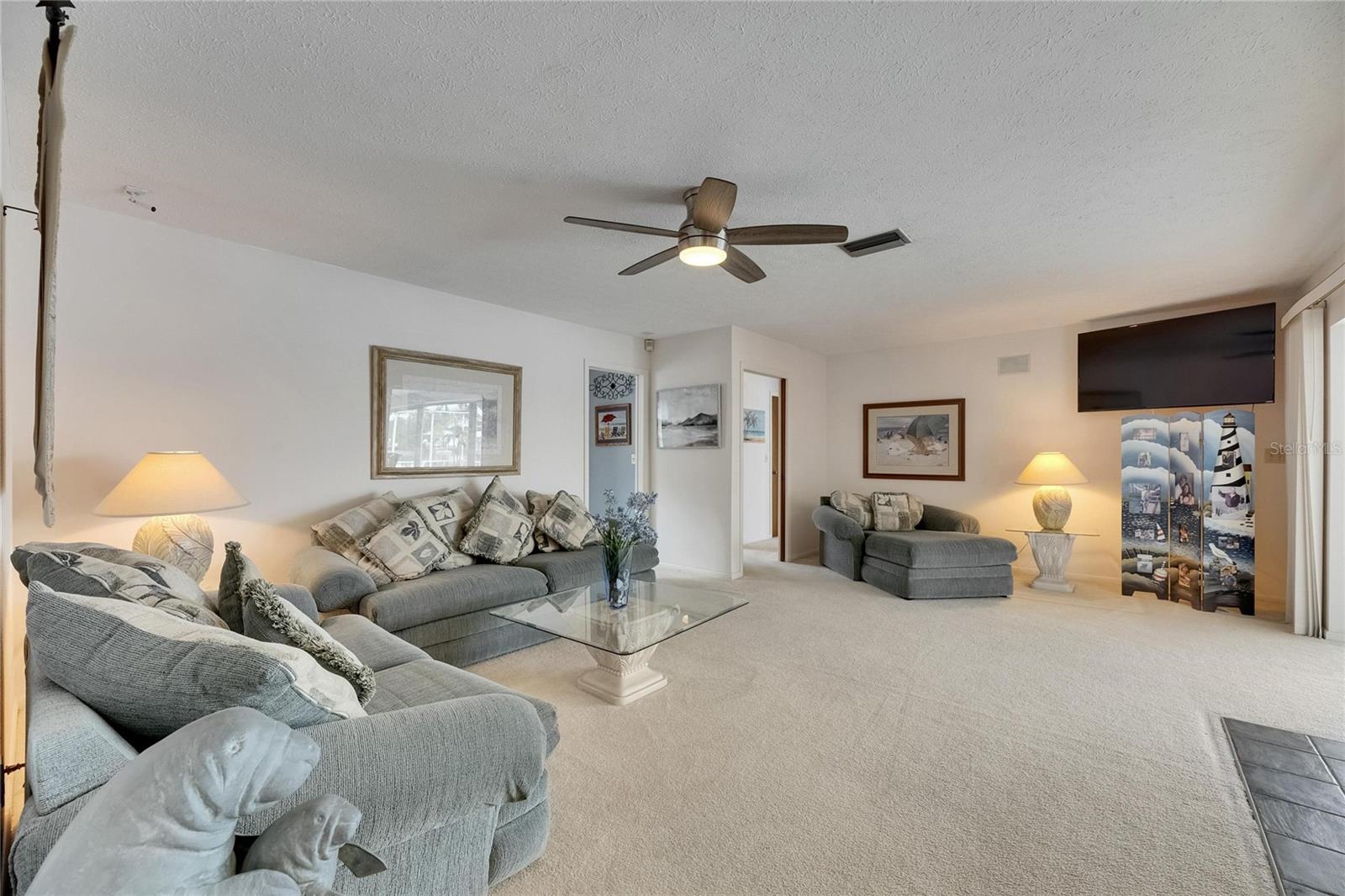 Image 17 of 97 For 927 Golf Island Drive